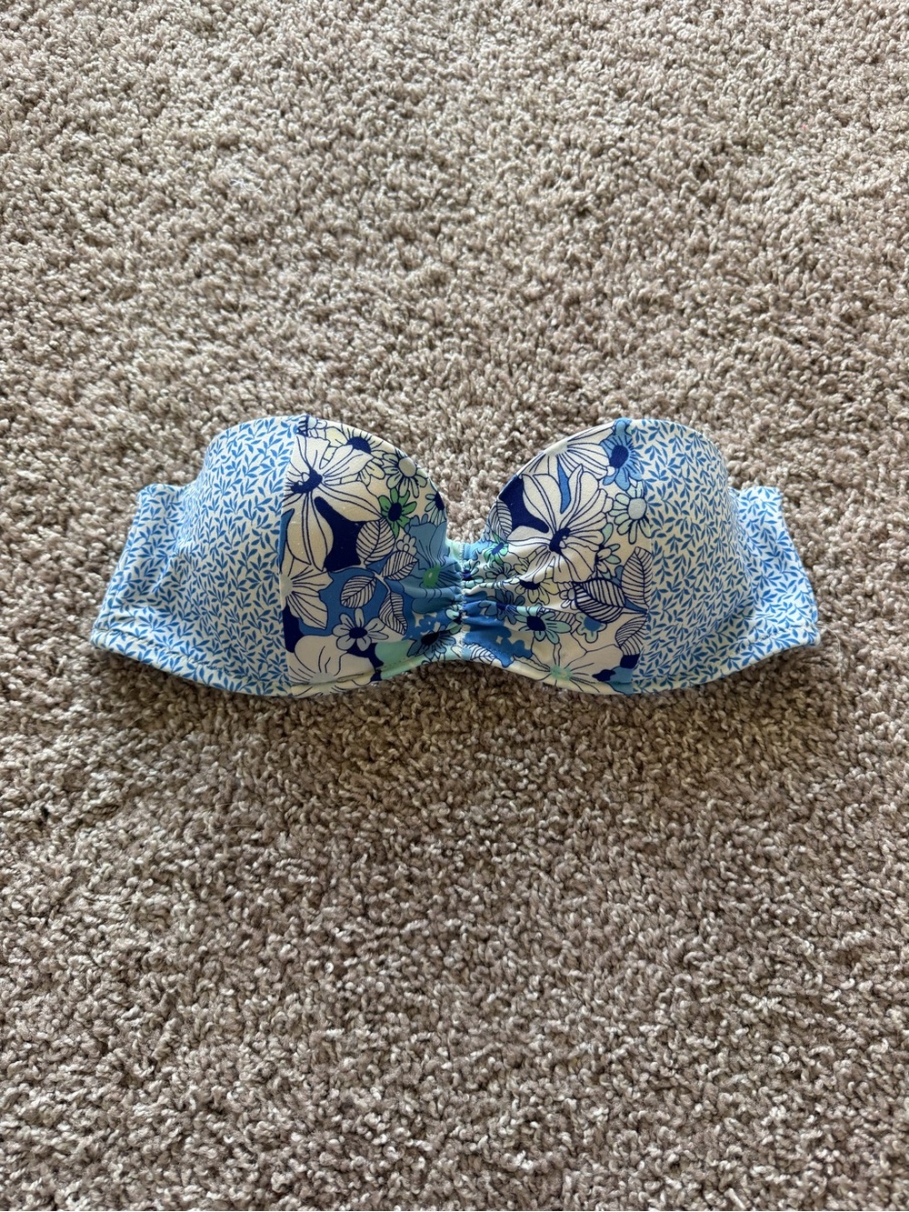 Victoria's Secret White and Blue Floral Strapless Bikini Top